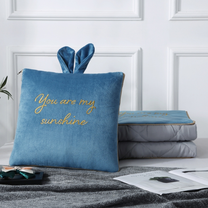 91家纺网 家纺一手货源 找家纺 慕澄 2022新款兔兔网红抱枕被 兔兔-梦幻蓝