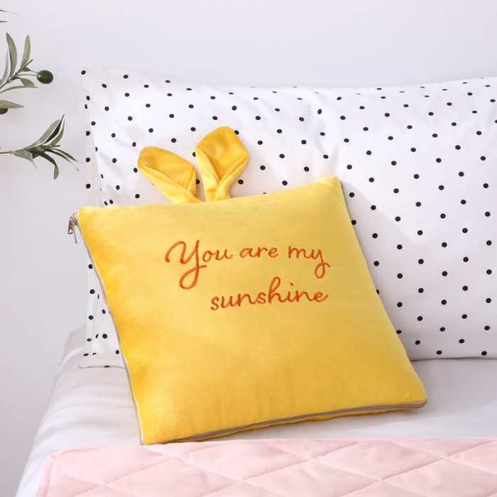 91家纺网 家纺一手货源 找家纺 慕澄 2022新款兔兔网红抱枕被 兔兔-暖黄