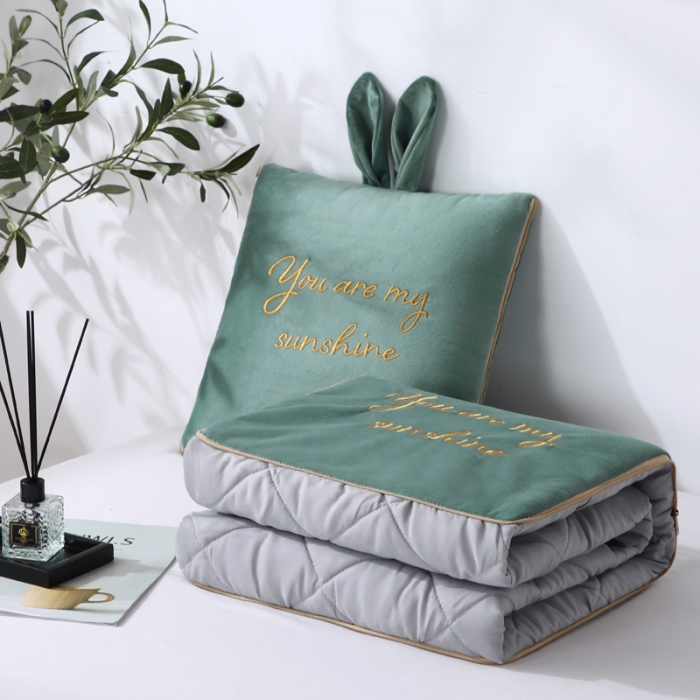 91家纺网 家纺一手货源 找家纺 慕澄 2022新款兔兔网红抱枕被 兔兔-松石绿