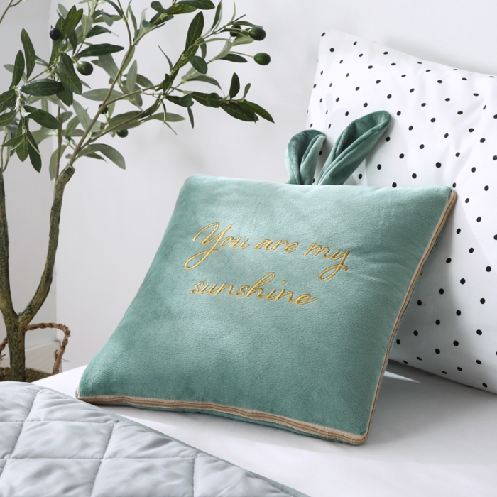 91家纺网 家纺一手货源 找家纺 慕澄 2022新款兔兔网红抱枕被 兔兔-松石绿