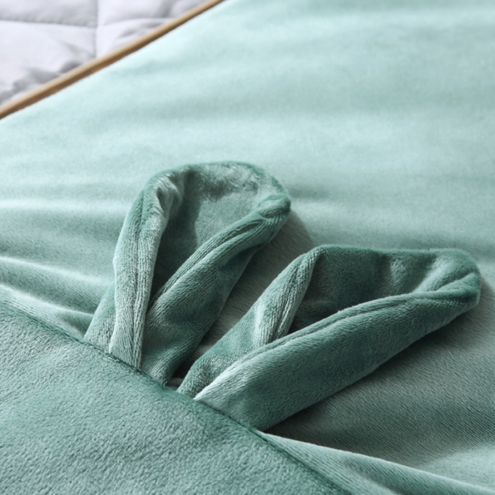 91家纺网 家纺一手货源 找家纺 慕澄 2022新款兔兔网红抱枕被 兔兔-松石绿