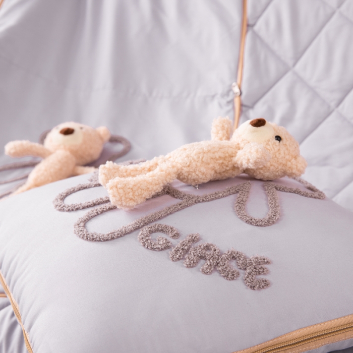 91家纺网 家纺一手货源 找家纺 慕澄 2022新款玩偶熊可拆卸抱枕被 玩偶熊-丁香紫