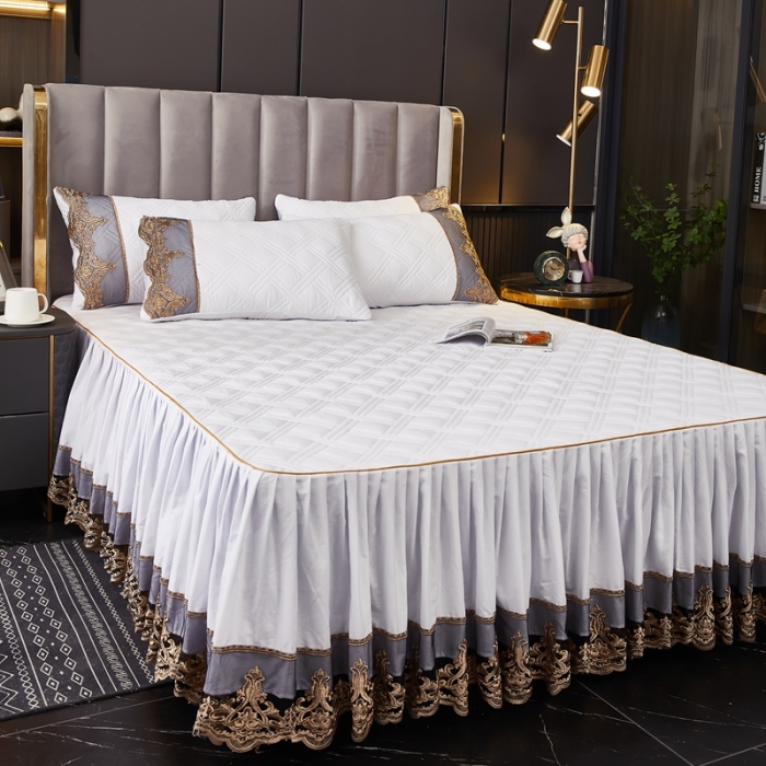 91家纺网 家纺一手货源 找家纺 衿成 2025新款全棉贴布绣花边床裙 黛丝白云白