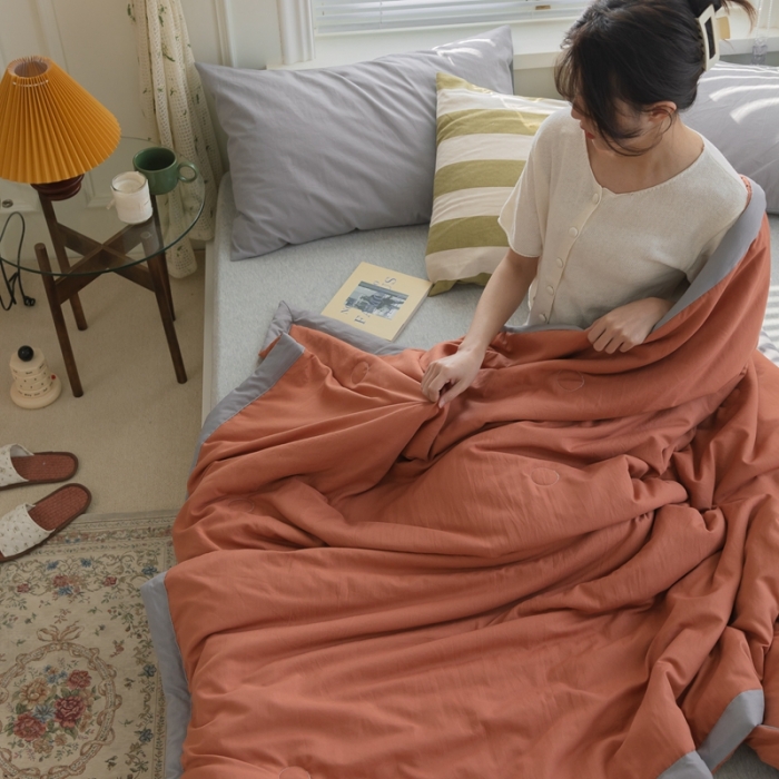 91家纺网 家纺一手货源 找家纺 森林人 2022新款水洗棉大豆纤维夏凉被 暖豆沙