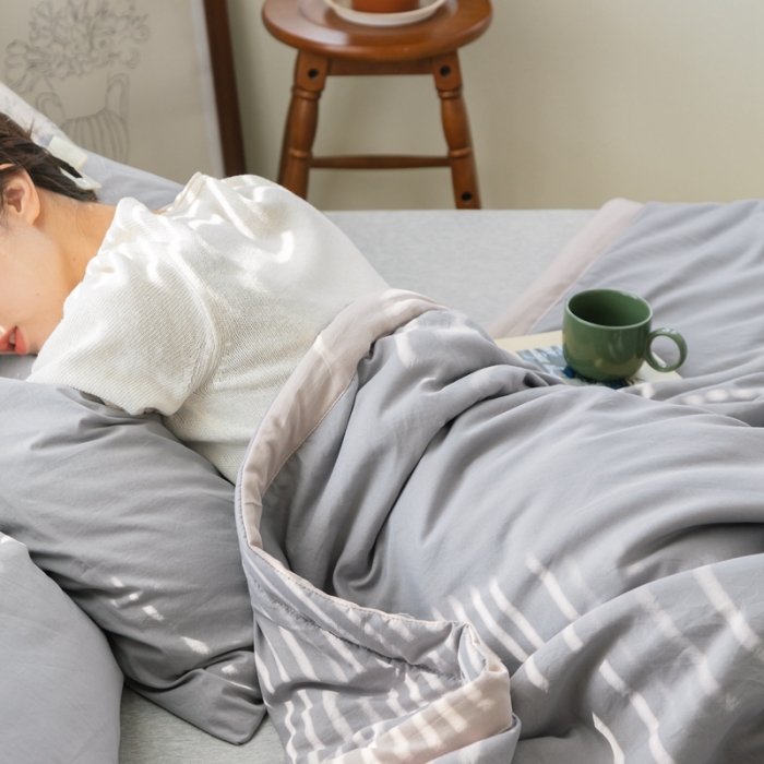 91家纺网 家纺一手货源 找家纺 森林人 2022新款水洗棉大豆纤维夏凉被 绅士灰