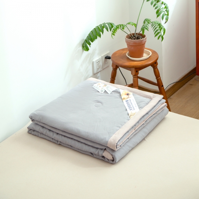 91家纺网 家纺一手货源 找家纺 森林人 2022新款水洗棉大豆纤维夏凉被 绅士灰