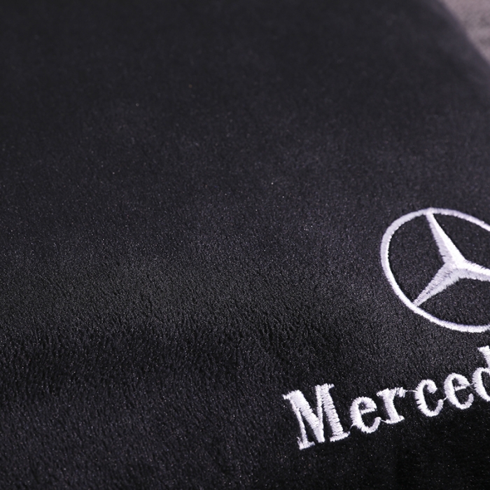 91家纺网 家纺一手货源 找家纺 （总）慕澄 2022新款水晶绒黑色抱枕被