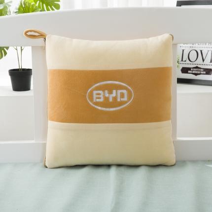 91家纺网 家纺一手货源 找家纺 慕澄 2022新款水晶绒双拼抱枕被 比亚迪黄