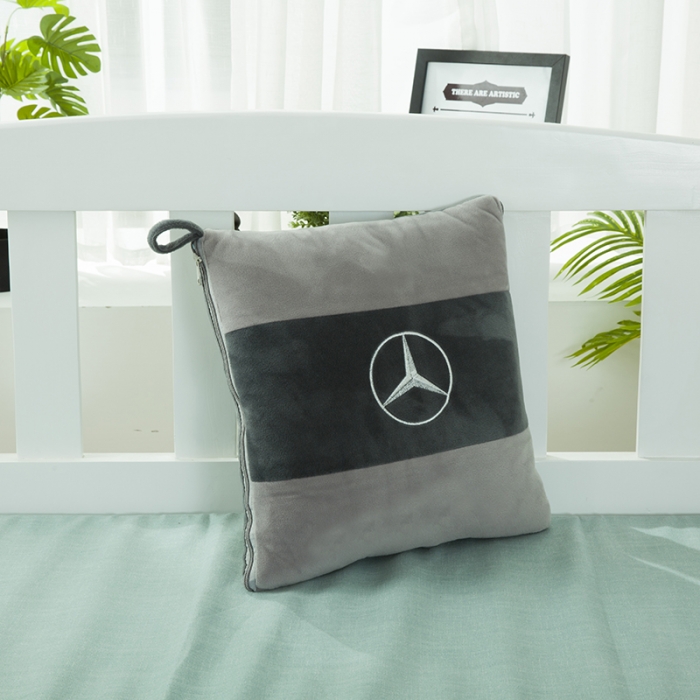 91家纺网 家纺一手货源 找家纺 慕澄 2022新款水晶绒双拼抱枕被 奔驰灰