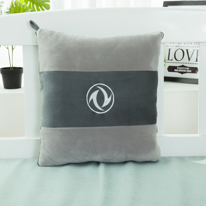 91家纺网 家纺一手货源 找家纺 慕澄 2022新款水晶绒双拼抱枕被 东风灰