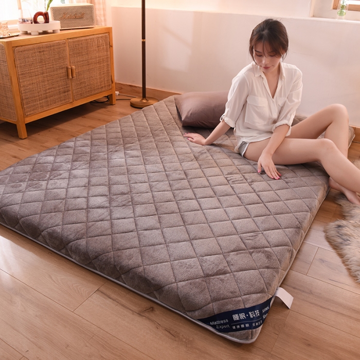 91家纺网 家纺一手货源 找家纺 寐珂家纺新款法莱绒床垫牛奶绒床垫