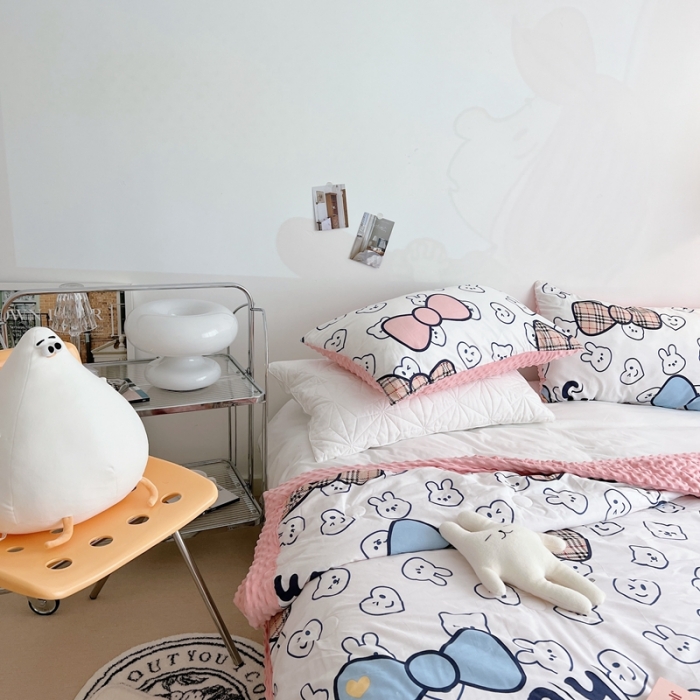 91家纺网 家纺一手货源 找家纺 星期八 2022新款豆豆夏被包边款 kitty