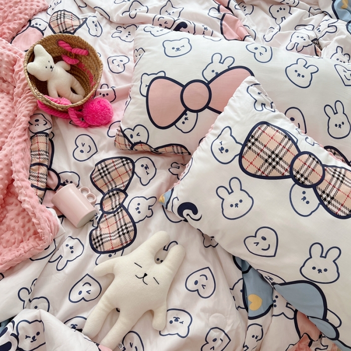 91家纺网 家纺一手货源 找家纺 星期八 2022新款豆豆夏被包边款 kitty