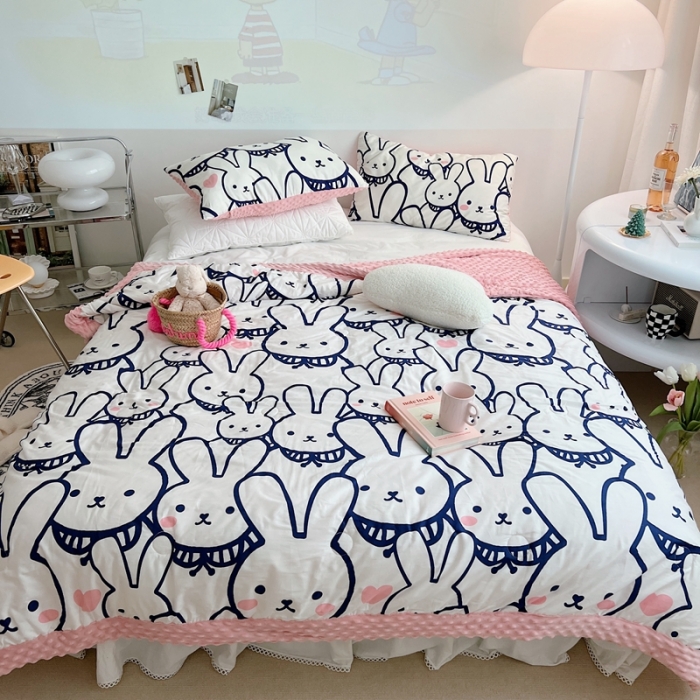 91家纺网 家纺一手货源 找家纺 星期八 2022新款豆豆夏被包边款 大白兔