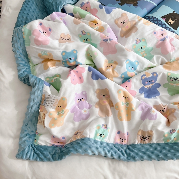 91家纺网 家纺一手货源 找家纺 星期八 2022新款豆豆夏被包边款 好多熊