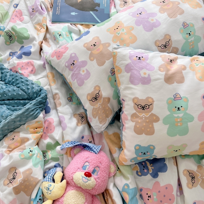 91家纺网 家纺一手货源 找家纺 星期八 2022新款豆豆夏被包边款 好多熊
