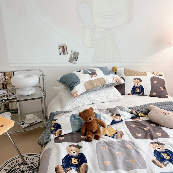 91家纺网 家纺一手货源 找家纺 星期八 2022新款豆豆夏被包边款 熊宝