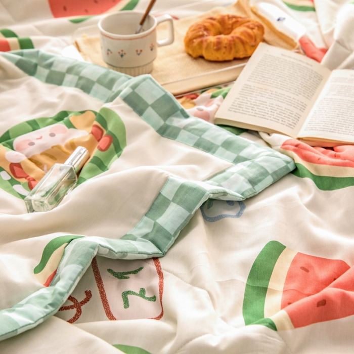 91家纺网 家纺一手货源 找家纺 绵庭家纺 2023新款舒适亲肤全棉单夏被 西瓜女孩