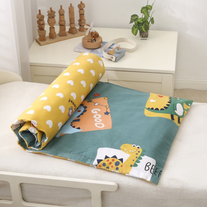 91家纺网 家纺一手货源 找家纺 绵庭家纺 2022新款幼儿园全棉多件套 恐龙家族-绿