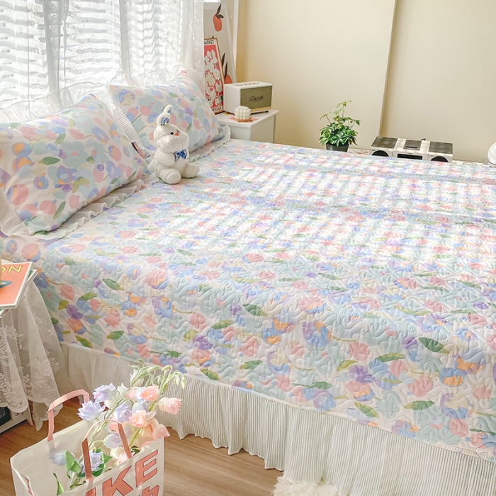 91家纺网 家纺一手货源 找家纺 简宜家居2022新款纯棉夹棉单品床盖 粉蓝