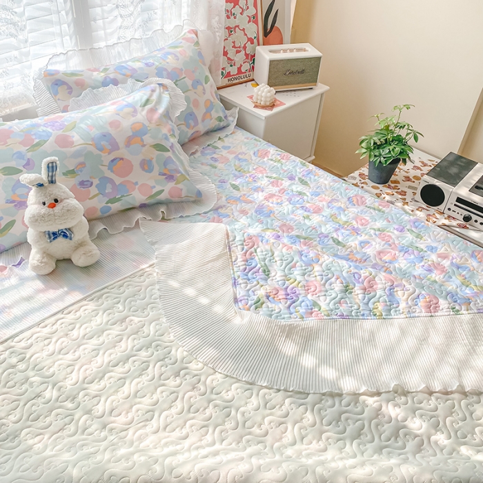 91家纺网 家纺一手货源 找家纺 简宜家居2022新款纯棉夹棉单品床盖 粉蓝