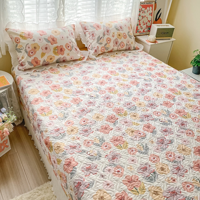 91家纺网 家纺一手货源 找家纺 简宜家居2022新款纯棉夹棉单品床盖 涵香