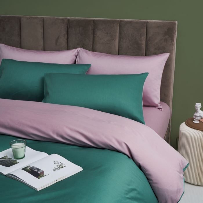 91家纺网 家纺一手货源 找家纺 顾家家居新款60长绒棉双拼全棉四件套纯棉纯色孔雀绿-粉黛