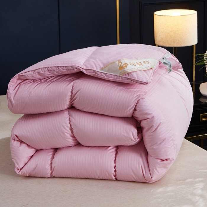 91家纺网 家纺一手货源 找家纺 羽仙子2023新款100支全棉缎条羽绒被鹅绒被冬被春秋被 粉色