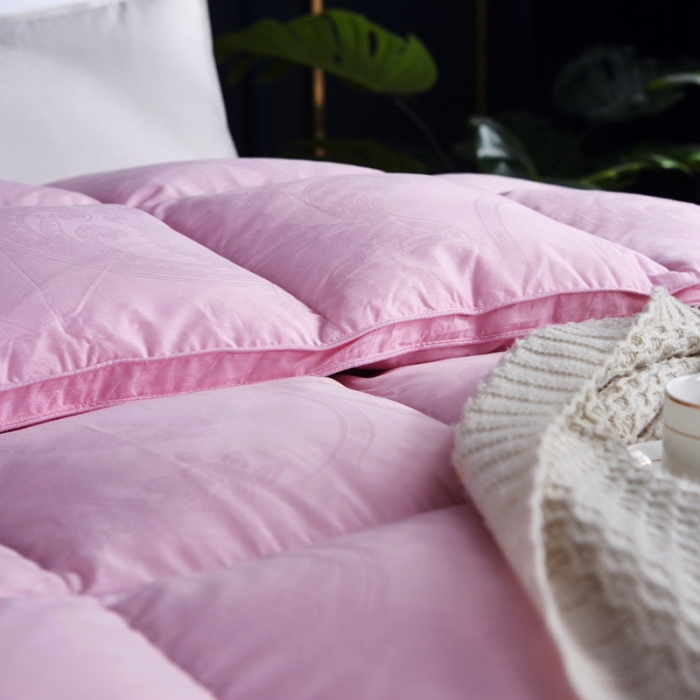 91家纺网 家纺一手货源 找家纺 羽仙子2023新款双层大提花羽绒被白鸭绒被被子 丽莎-粉色
