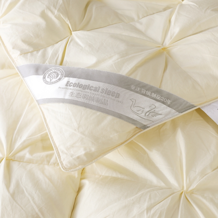 91家纺网 家纺一手货源 找家纺 羽仙子全棉扭花款羽绒被鹅绒被被芯春秋被冬被直播供货量大可谈 鹅黄色