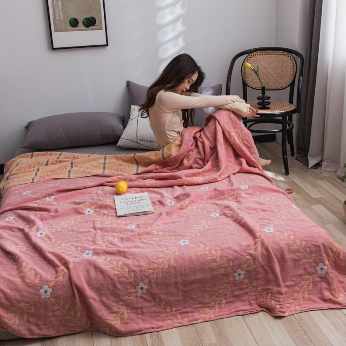 91家纺网 家纺一手货源 找家纺 朴尔家纺 2022新款主推三层水洗棉纱布毛巾被 花之恋-粉黄