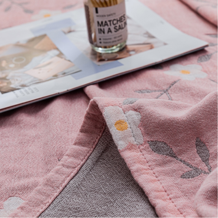 91家纺网 家纺一手货源 找家纺 朴尔家纺 2022新款主推三层水洗棉纱布毛巾被 花之恋-粉灰