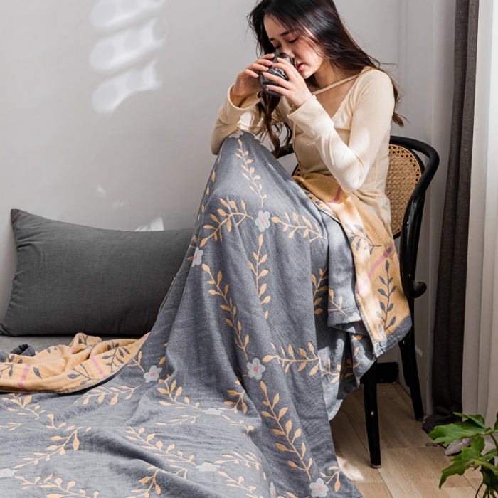 91家纺网 家纺一手货源 找家纺 朴尔家纺 2022新款主推三层水洗棉纱布毛巾被 花之恋-蓝黄