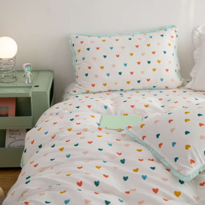 91家纺网 家纺一手货源 找家纺 淑女公社家纺 2022新款双层纱流苏花边款四件套 波波心动