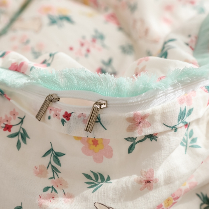 91家纺网 家纺一手货源 找家纺 淑女公社家纺 2022新款双层纱流苏花边款四件套 花间小兔