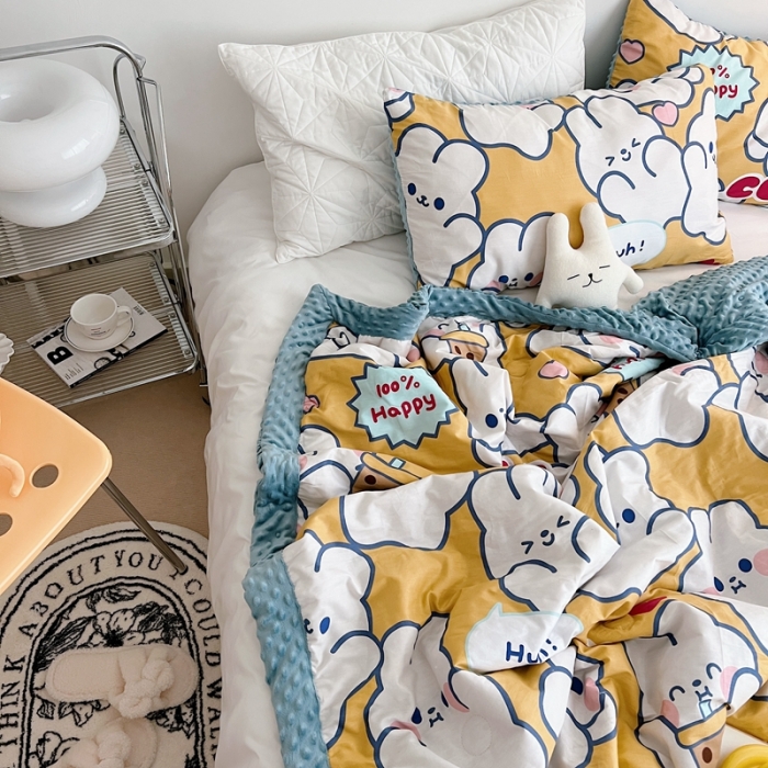 91家纺网 家纺一手货源 找家纺 （总）星期八 2022新款豆豆夏被包边款系列二