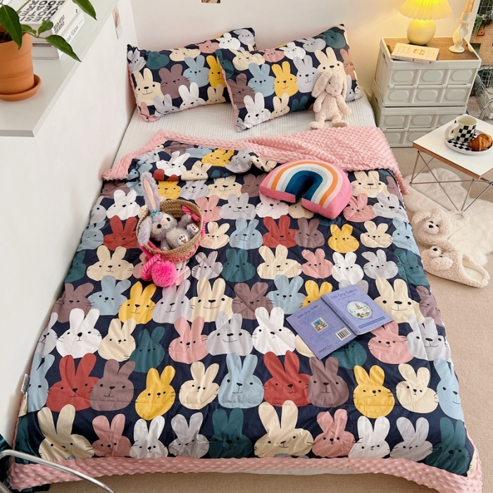 91家纺网 家纺一手货源 找家纺 （总）星期八 2022新款豆豆夏被包边款系列一