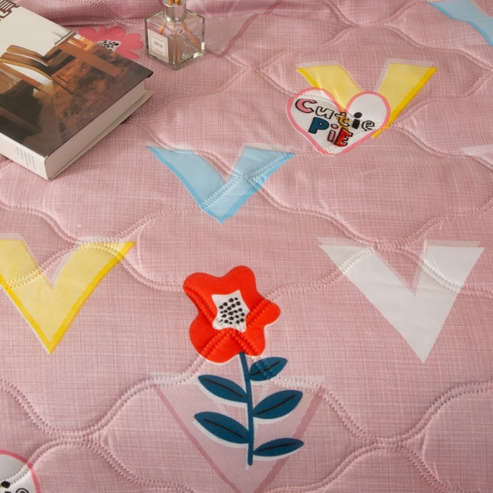 91家纺网 家纺一手货源 找家纺 爱派 2022新款磨毛印花夏凉被夏被空调被 花开半夏(粉)