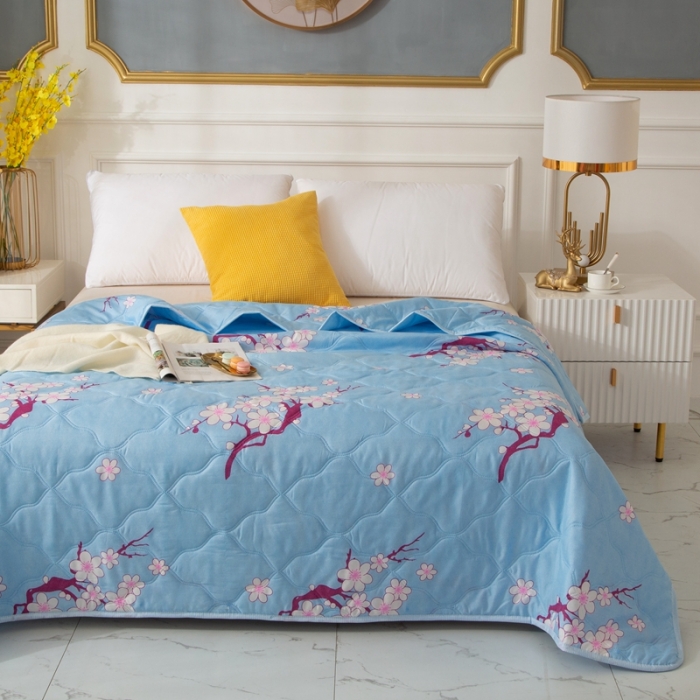 91家纺网 家纺一手货源 找家纺 爱派 2022新款磨毛印花夏凉被夏被空调被 腊梅