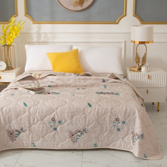 91家纺网 家纺一手货源 找家纺 爱派 2022新款磨毛印花夏凉被夏被空调被 小浣熊