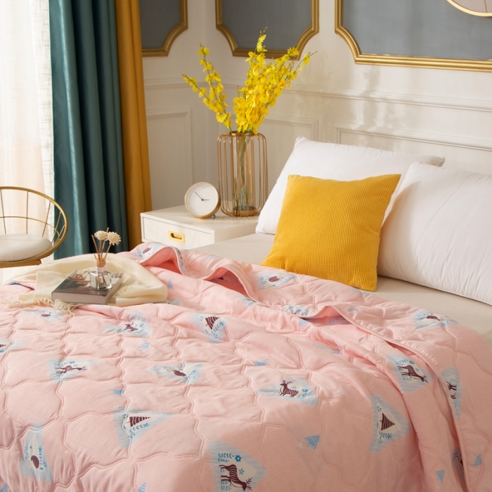 91家纺网 家纺一手货源 找家纺 爱派 2022新款磨毛印花夏凉被夏被空调被 一鹿有你