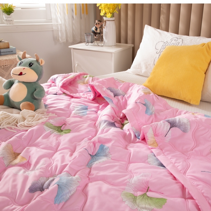 91家纺网 家纺一手货源 找家纺 爱派 2022新款亲肤棉印花夏被空调被 粉杏叶