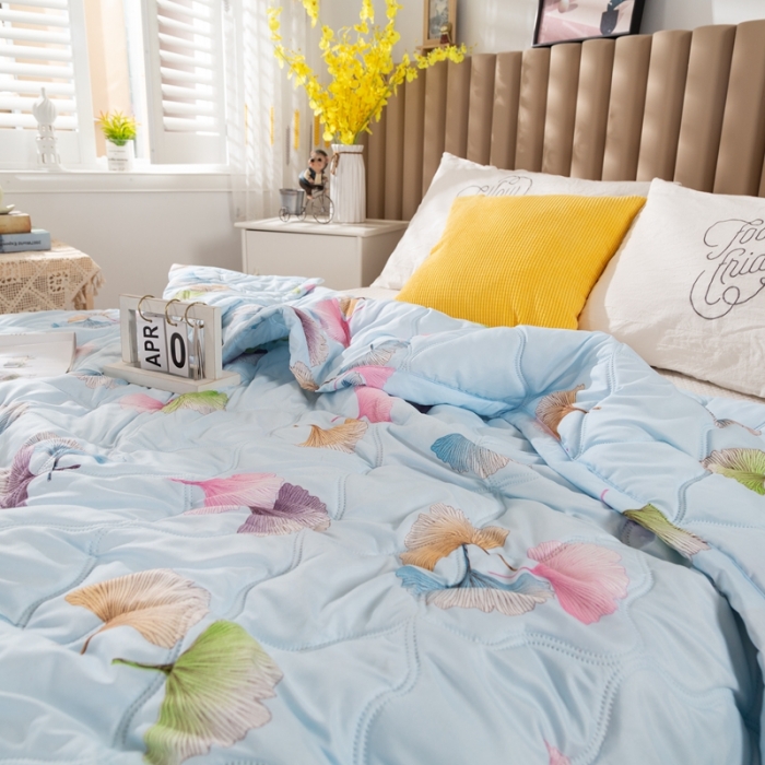 91家纺网 家纺一手货源 找家纺 爱派 2022新款亲肤棉印花夏被空调被 蓝杏叶