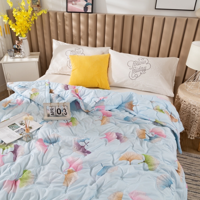 91家纺网 家纺一手货源 找家纺 爱派 2022新款亲肤棉印花夏被空调被 蓝杏叶