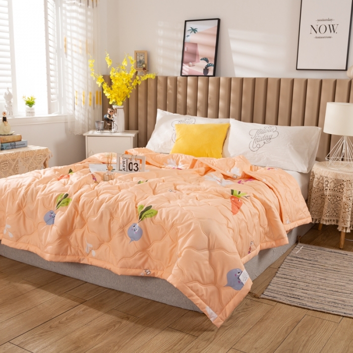 91家纺网 家纺一手货源 找家纺 爱派 2022新款亲肤棉印花夏被空调被 萝卜