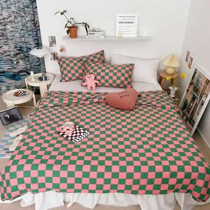 91家纺网 家纺一手货源 找家纺 星期八 2022新款棋盘格针织棉夏被 玫红绿格