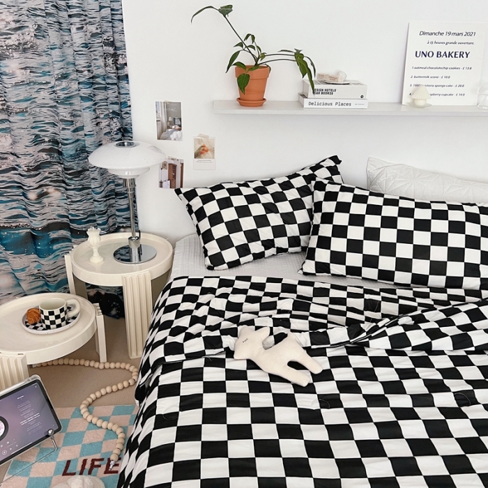 91家纺网 家纺一手货源 找家纺 星期八 2022新款棋盘格针织棉夏被 黑格