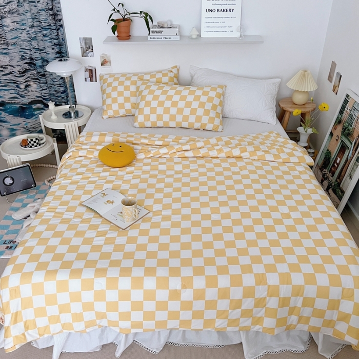 91家纺网 家纺一手货源 找家纺 星期八 2022新款棋盘格针织棉夏被 黄格