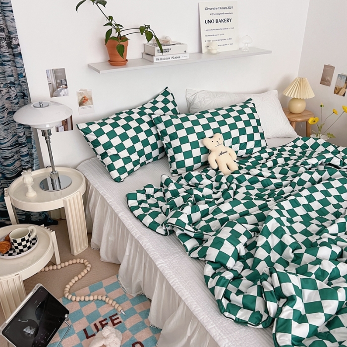 91家纺网 家纺一手货源 找家纺 星期八 2022新款棋盘格针织棉夏被 绿格