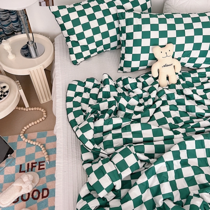 91家纺网 家纺一手货源 找家纺 星期八 2022新款棋盘格针织棉夏被 绿格